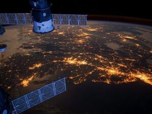 أطلقت إسرائيل القمر قبل أيام 