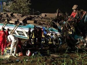  قتلى بخروج قطار عن مساره بإيطاليا