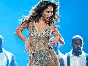 النجمة العالمية جنيفير لوبيز