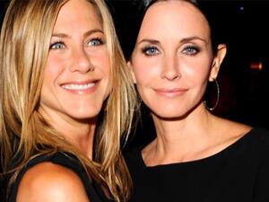 Jennifer Aniston is reportedly set to be the maid of honour for Courtney Cox (Source: Jenniferaniston / Instagram) 