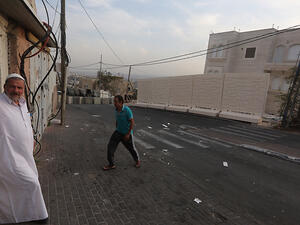 اسرائيل تباشر بناء جدار موقت في القدس الشرقية