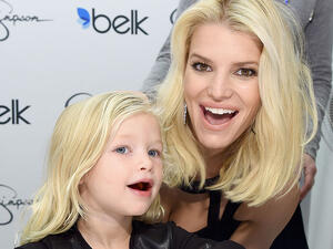 جيسيكا سيمبسون وابنتها