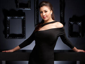 الفنانة المغربية جنات 