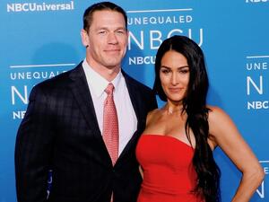 جون سينا ونيكي بيلا