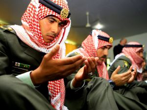 جنود اردنيون يشيعون زملاءهم - صورة عامر خليفة