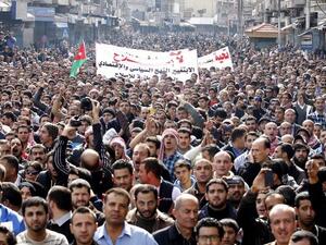 تظاهرة في وسط العاصمة عمان/الجمعة/أ.ف.ب