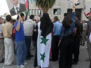 أردنيون يتظاهرون في عمان ضد التدخل الأجنبي في سورية ورفضا للإعتداء عليها من القوى الغربية/ أرشيفية