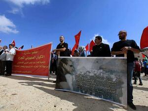 علوش يؤكد أن الاعتصام المستمر منذ 31 أيار 2010 هو اعتصام سلمي حضاري 