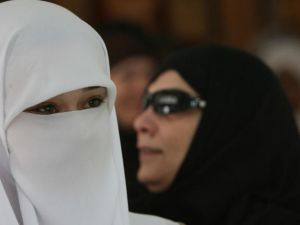 عبر الأردنيين عن "تفاؤل حذر" حول إمكانيات عملية انتخابية أفضل