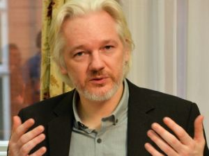 جوليان اسانج