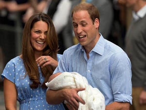 دوقة كامبريدج تلد بنتا 