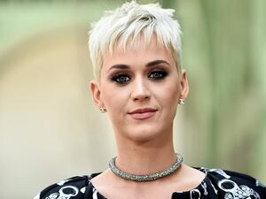 كاتي بيري (etonline.com)