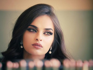 الفاشنيستا الأردنية كيناز