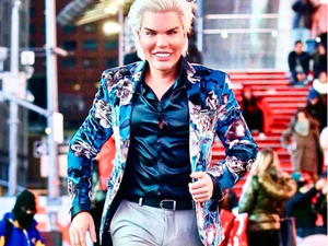 الدمية كين (instagram.com/rodrigoalvesuk)