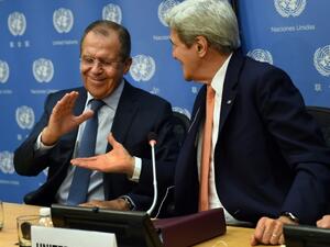 وزيرا الخارجية الاميركية جون كيري والروسي سيرغي لافرووف