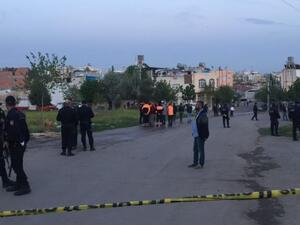 Turkish police investigate the scene in Kilis after artillery from Syria injured 12, leaving at least one person in serious condition. (Twitter/TRT News)