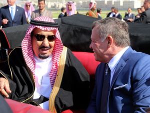 بعد انتهاء الاحتجاجات.. الملك سلمان يهاتف ملك الأردن
