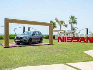 The updated appearance of Nissan Pathfinder Midnight edition incorporates the latest Nissan signature design elements introduced on the award-winning Maxima sport sedan and Murano crossover. 