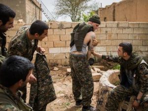 مقاتلون من قوات الحماية الكردية