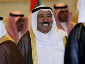 انحاز ترامب علنا إلى صف السعودية والإمارات في بداية الأزمة 