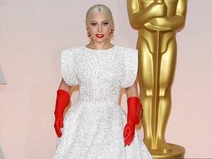 النجمة العالمية ليدي غاغا