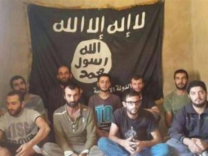 وآخر زيارة لهم كانت في مناسبة عيد الفطر بموافقة من الخاطفين حينها