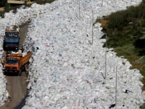   تسود مخاوف من أن تؤدي القمامة التي لم يتم جمعها لأمراض