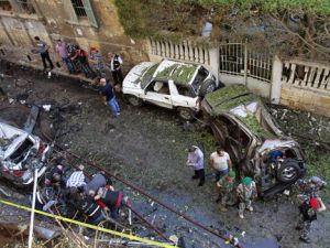 صورة من الانفجار الذي اودى بحياة رئيس شعبة المعلومات في قوى الامن الداخلي وسام الحسن/ارشيف