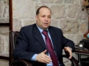 كمن مسلحون لجمو فجر الاربعاء لدى عودته الى منزله في بلدة الصرفند الجنوبية وقتلوه باكثر من عشرين رصاصة