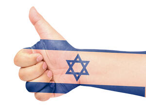 (Shutterstock/prapass)