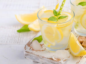  عرف على فوائد تناول “الليمونادة” على الإفطار‎