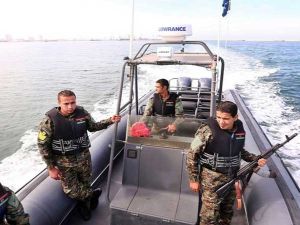 حرس السواحل يضبط قاربا ألمانيا داخل المياه الإقليمية الليبية