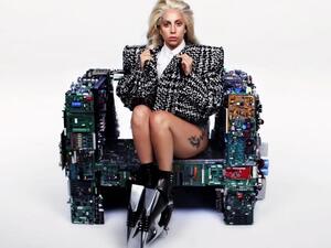 ماذا أطلقت ليدي غاغا في العالم الرقمي؟