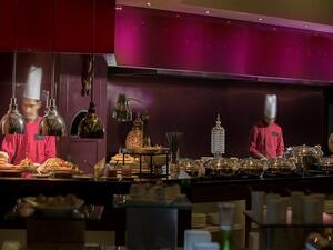 M Hotel Downtown by Millennium - Lemon Pepper Restaurant