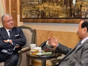 لقاء لمدة ساعتين جمع الوزير اللبناني بالسفير السعودي لإجلاء الأمور - أرشيف