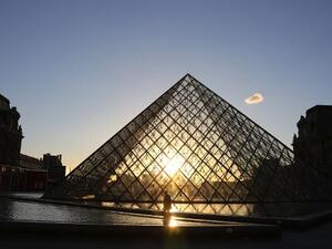 متحف اللوفر ينفي حصول تمييز بحق طلاب اسرائيليين