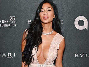 She's famed for her sensational figure (Source:Nicolescherzinger/ Instagram ) 