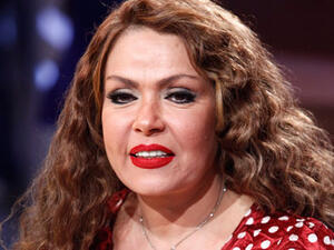 الفنانة لوسي
