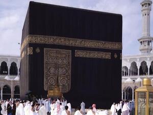 اغلو يدنس قدسية الحرم