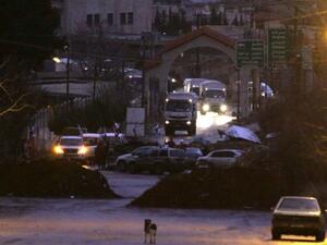 قافلة للهلال الاحمر السوري تدخل بلدة مضايا
