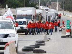 دخول الدفعة الثانية من المساعدات إلى مضايا السورية المحاصرة