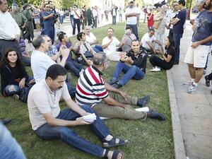 سخط بالمغرب بعد فض وقفة نسائية تضامنية مع حراك الريف بالقوة
