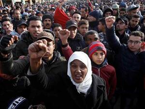 الوضع متوتر مشيرا ومشاعر غضب بين السكان ووجود كثيف للشرطة 