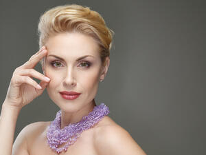 مكياجك في سن الأربعين..اخفى التجاعيد واظهري بشكل مشرق