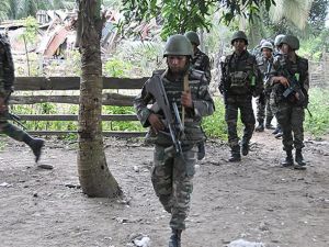 وصول طلائع القوة الماليزية الى السعودية للمشاركة في التحالف
