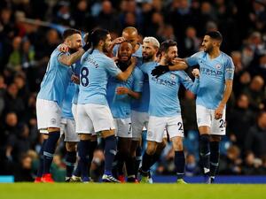 سيتي يتغلب على واتفورد بثلاثية ستيرلينغ