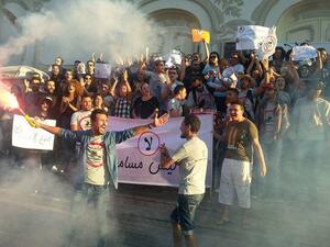 Tunisian activists fear that the country’s revolution could be in jeopardy (مانيش مسامح Manich Msamah)
