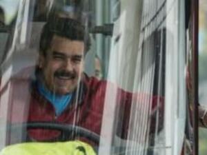 واشنطن تلوح بمزيد من الضغط على مادورو
