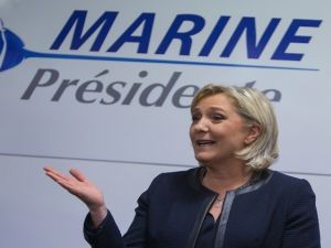 مارين لوبان 
