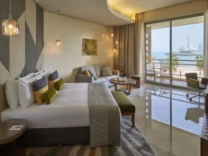 The offer includes a one-night stay in one of the hotel’s spacious rooms or luxurious suites at special rates with a great complimentary breakfast buffet.
